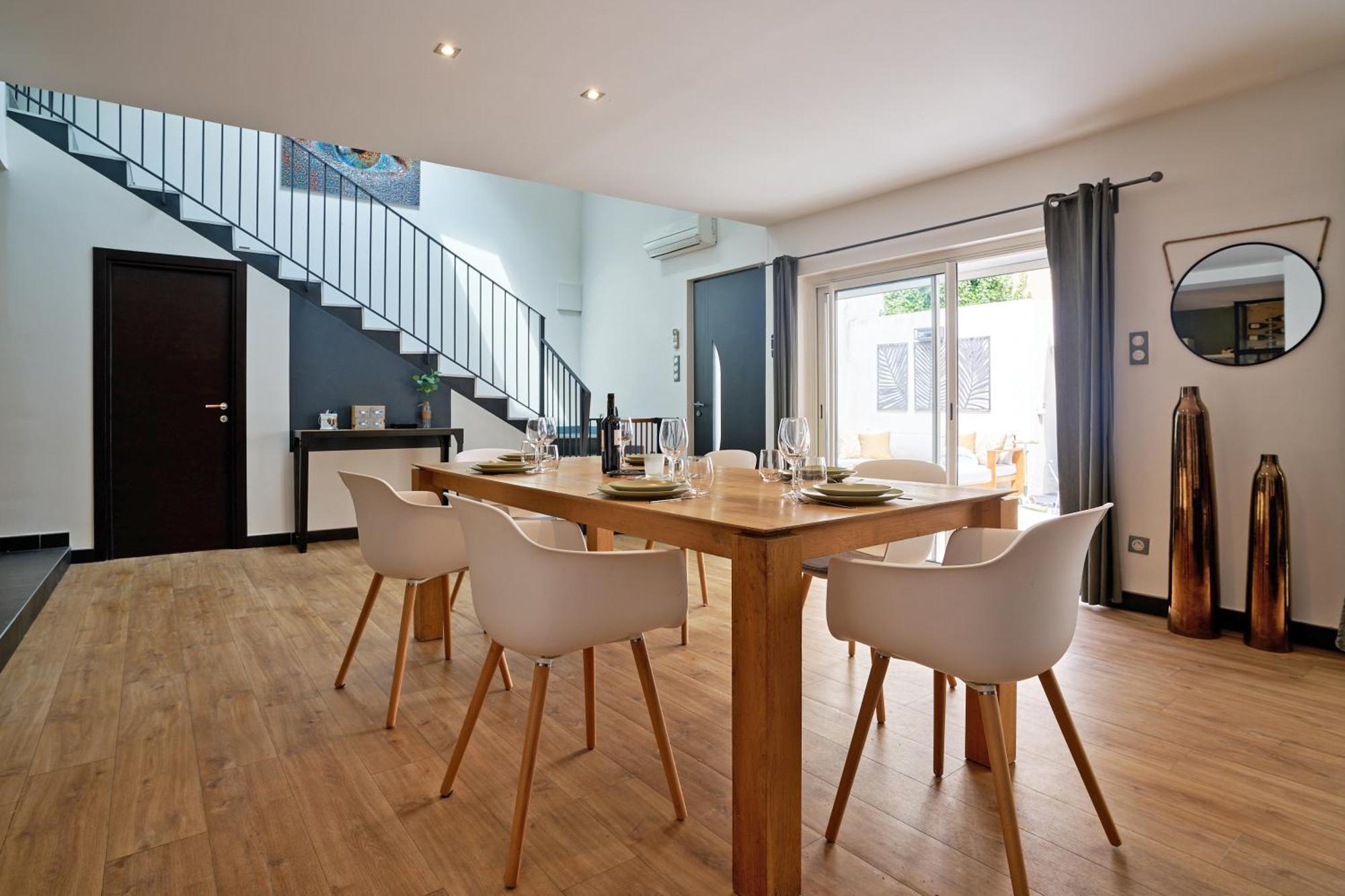 Maison De Ville Moderne Climatisee Avec Piscine Morieres-les-Avignon Eksteriør billede