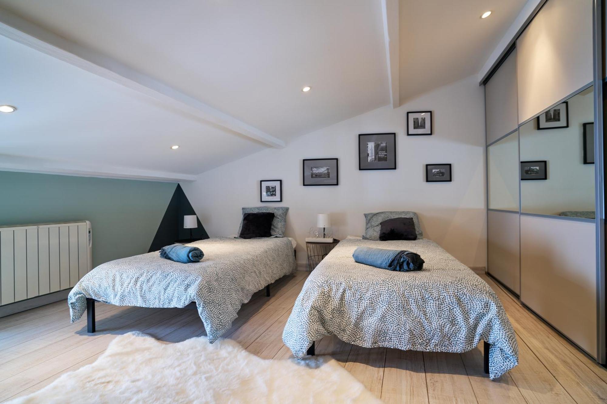Maison De Ville Moderne Climatisee Avec Piscine Morieres-les-Avignon Eksteriør billede